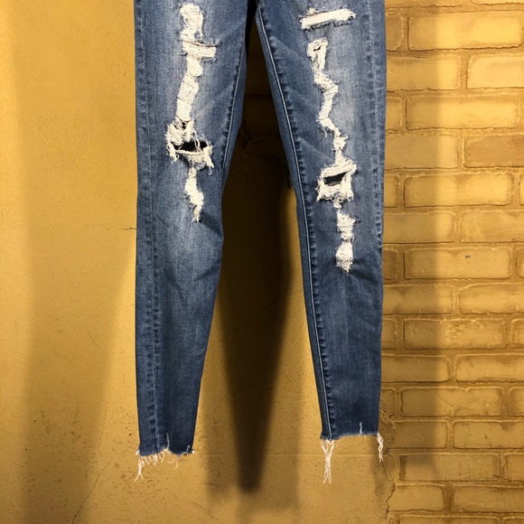 American Eagle Distressed Raw Hem Skinny Jeans - Picture 3 of 6